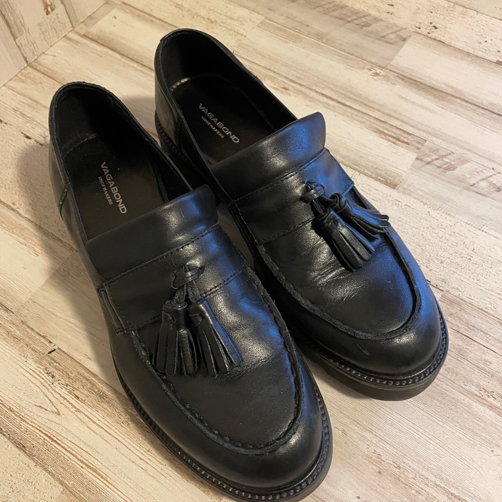 VAGABOND Kenova tassel loafers size 38 Barely worn